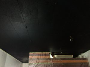 天井 ジブトーン 穴塗り完成