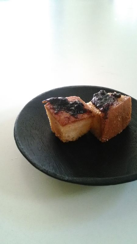 伊吹島いりこにのりの佃煮をのせました