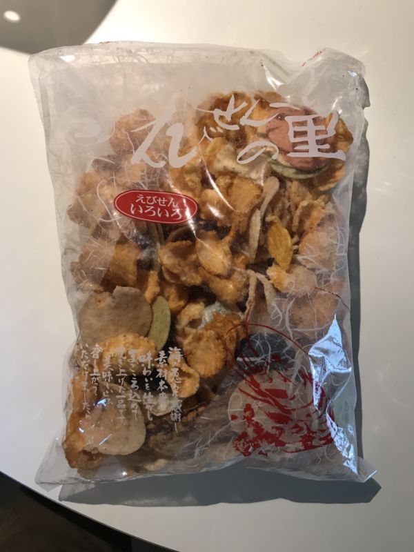 お土産にいただいたえびせんの里