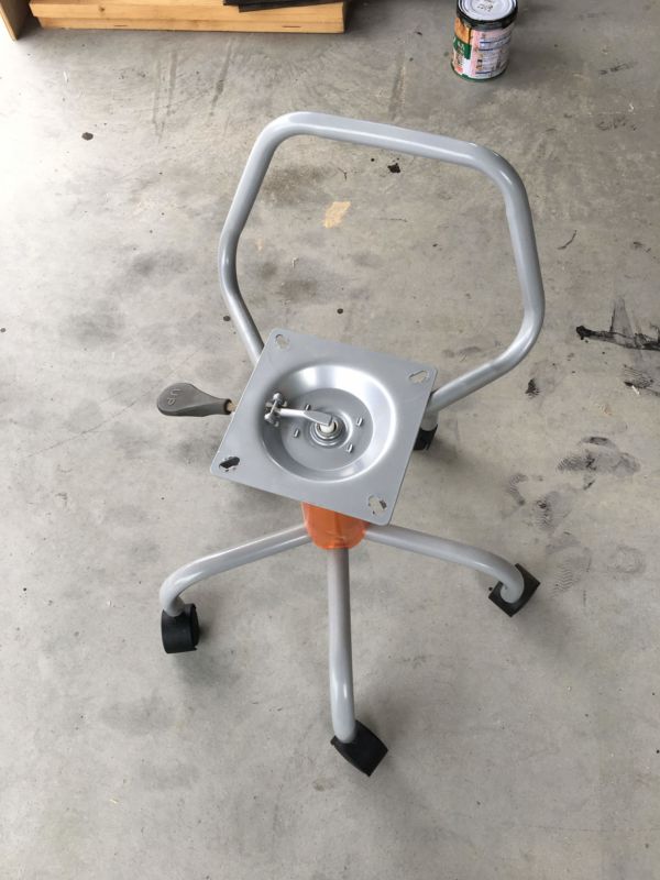 座るとことったパソコン椅子