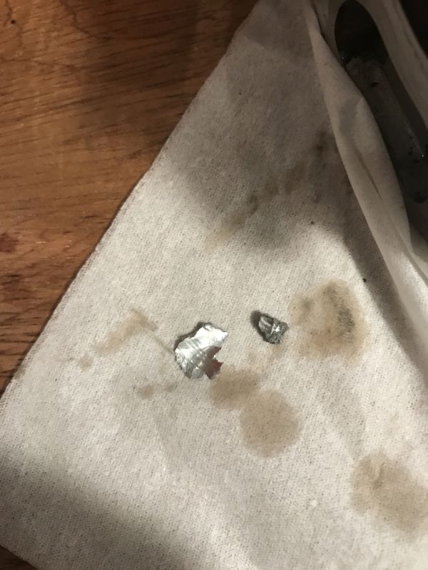 金属片出ちゃいました。